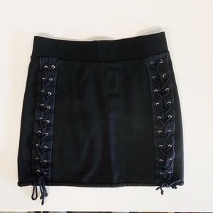 Black bodycon skirt